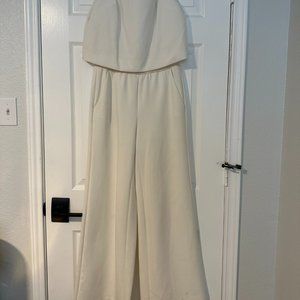 White full-body Jumpsuit w/ Pockets